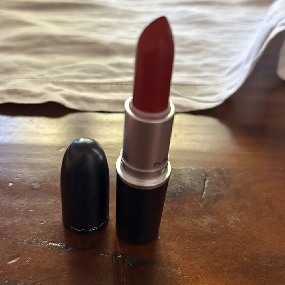 Mac full size new lipstick no box Russian Red Ipsy bag